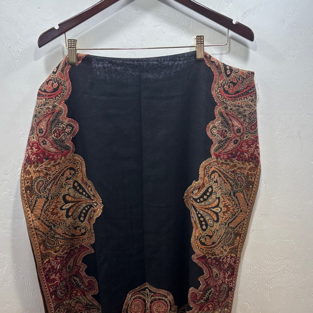 Elegant Paisley Patterned Soft Smooth Shawl StoleWrap with Fringe Bohemian Boho - Picture 6 of 6